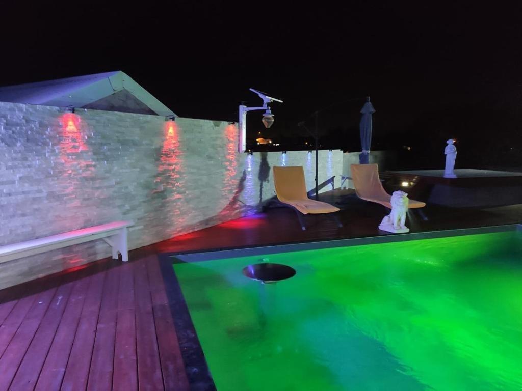 Zannanna F1 De Charme Tout Equipe Le Moule Avec Piscine المظهر الخارجي الصورة